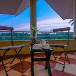 Treehouse Blue Hotel & Villas